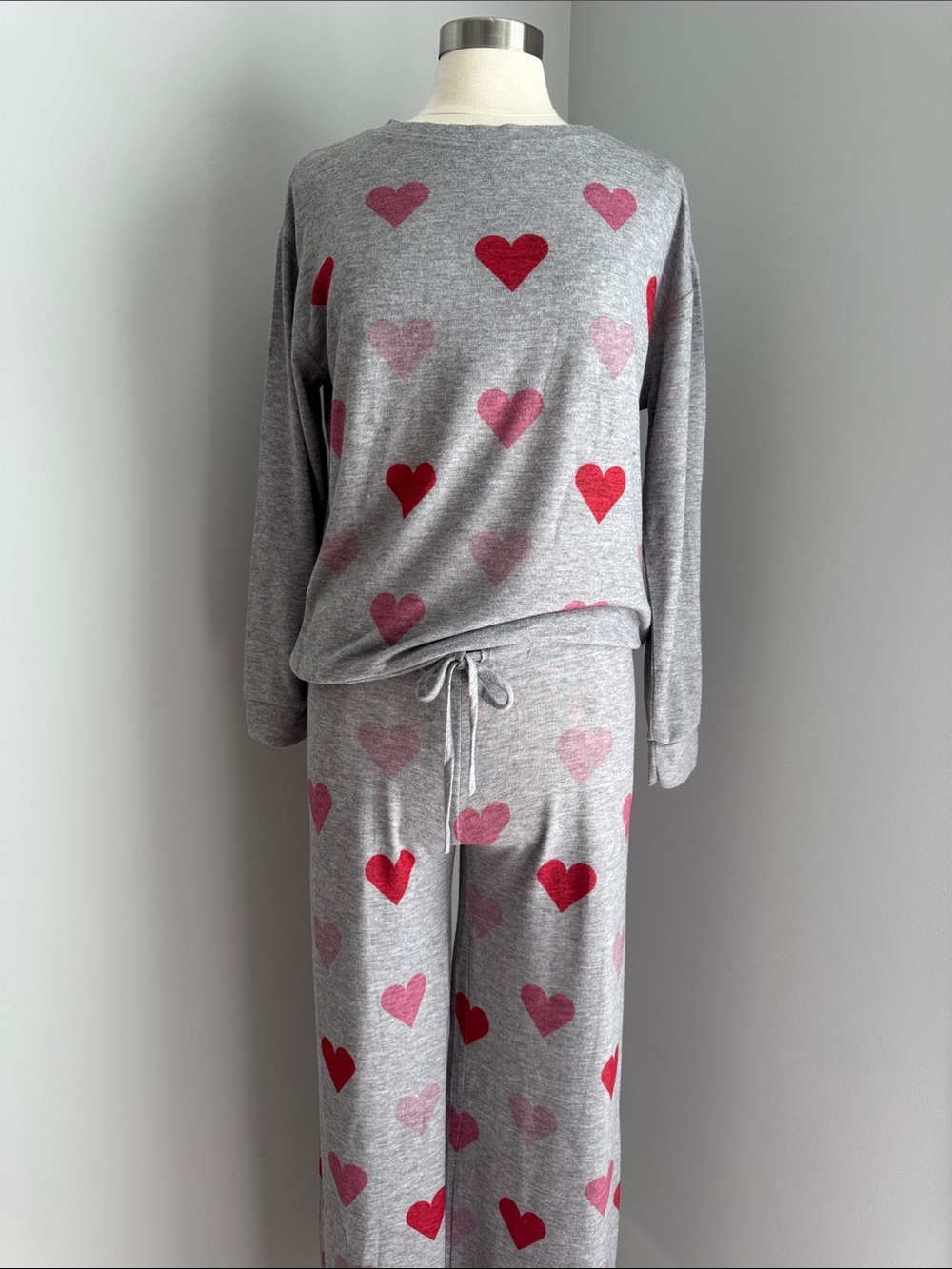 Phil Love NWT 2 Pc Heart-Print Pajama Set - Grey/Red/Pink, Size M